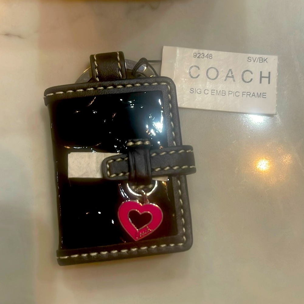 Coach NWT black picture holder key fob
